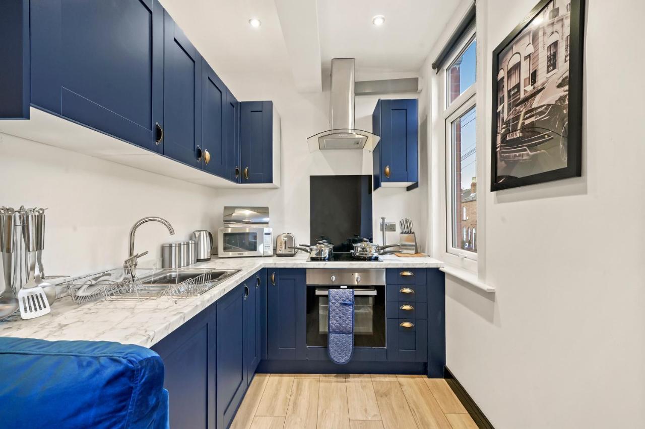 Stylish Yorkshire Gem - Sleeps 4 - Great Location Apartment Castleford Exterior foto